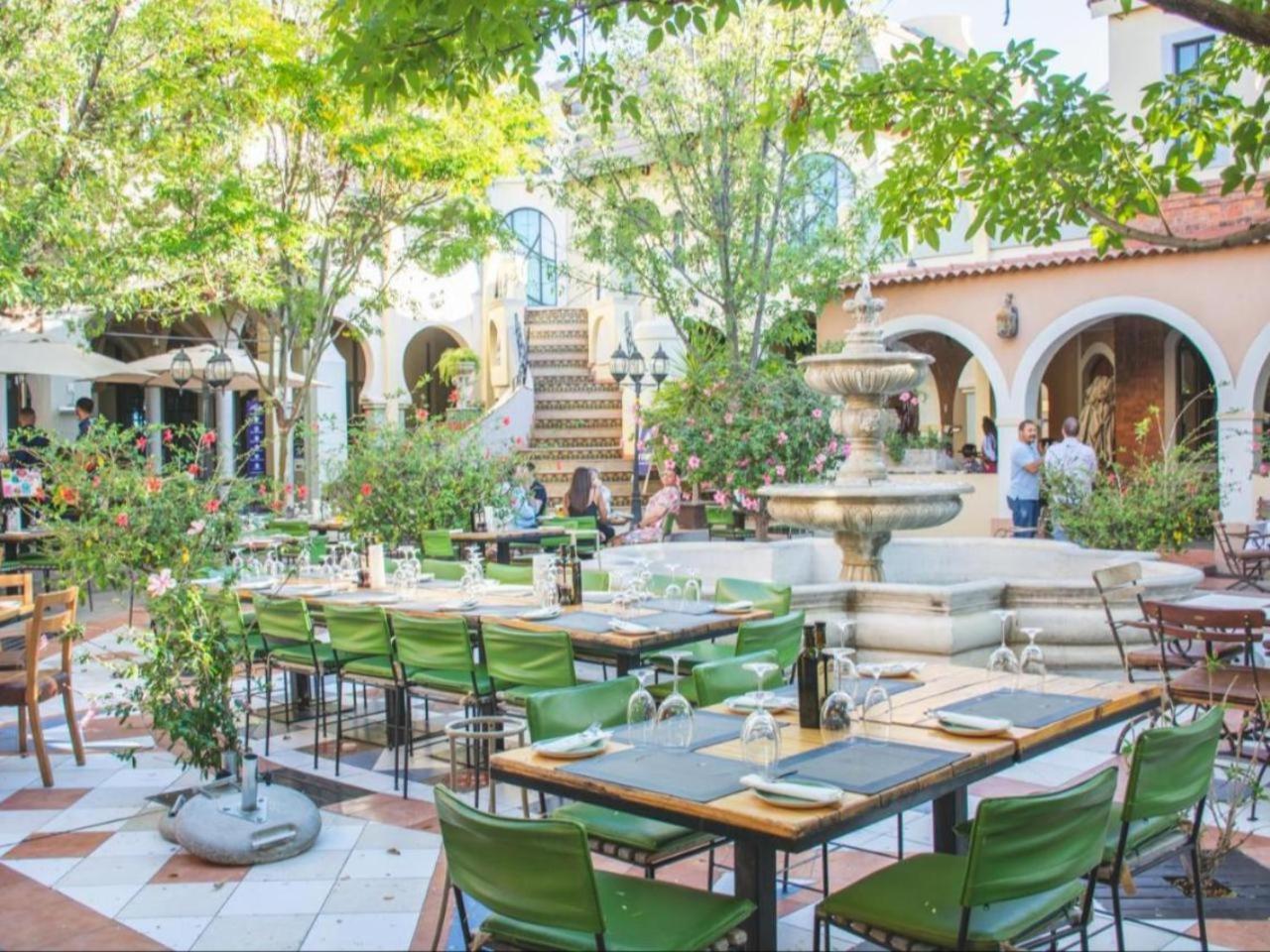 The Windhoek Luxury Suites Eksteriør bilde